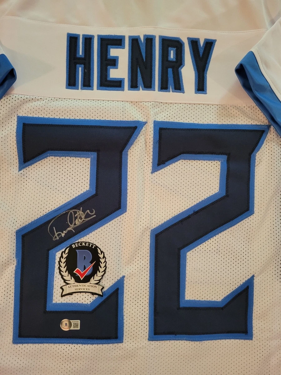 DERRICK HENRY SIGNED TENNESSEE TITANS WHITE CUSTOM JERSEY W/ BECKETT QR