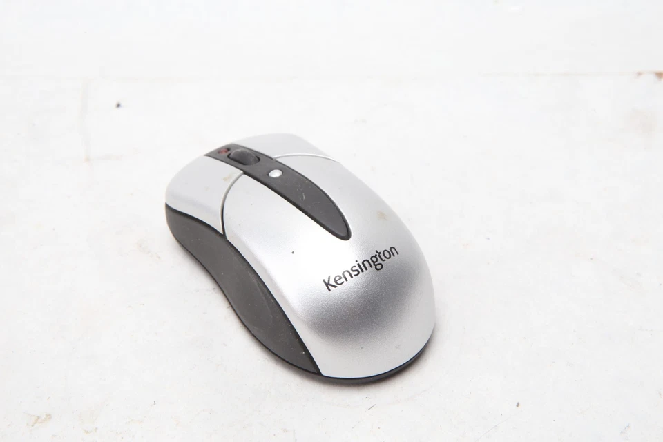 Mini ratón de viaje inalámbrico Kensington PocketMouse 72214 SIN USB F31a Foto 2 de 4