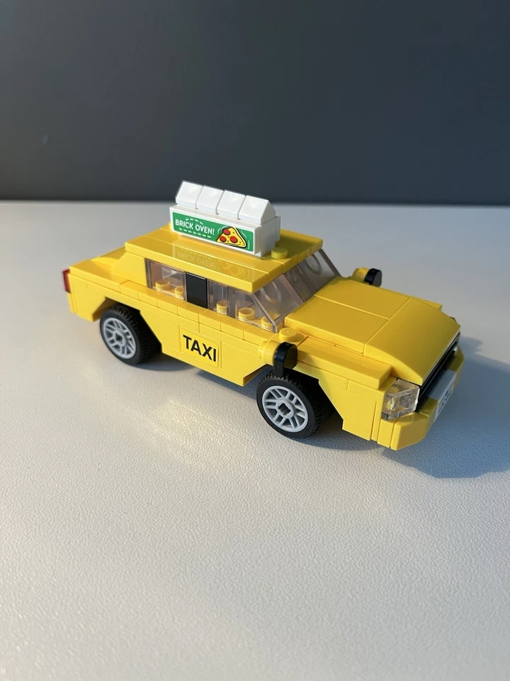 LEGO Creator 40468 Yellow Taxi, photo 2 of 5