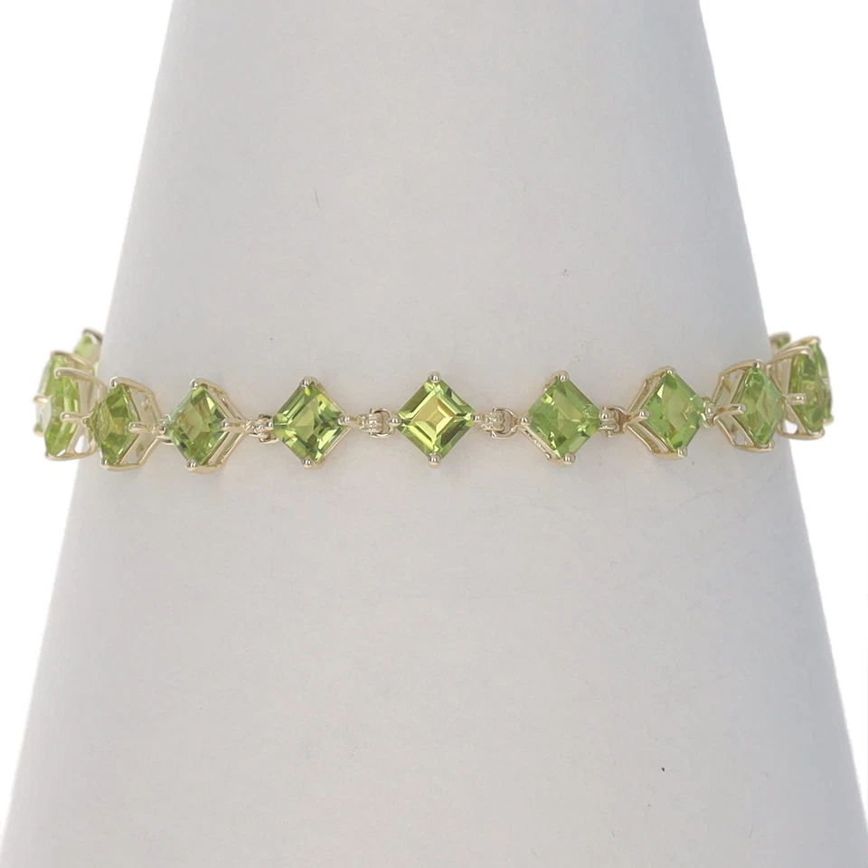 Brazalete de eslabones de tenis de peridoto de oro amarillo de 7 1/4" - 10 k cuadrado 13,00 ctw Foto 3 de 4
