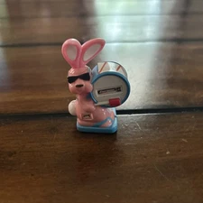 ENERGIZER BUNNY Rabbit 2.25" Wind-Up Toy w/ Sticker Ribbon in Drum