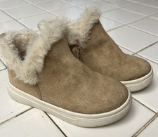 HAPPILY GREY Toddler Tan Faux Suede Fur Trimmed Zip Booties Sz 7