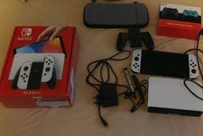 Nintendo Switch OLED Set: Netzteil, Tasche & Dobe Wireless Controller