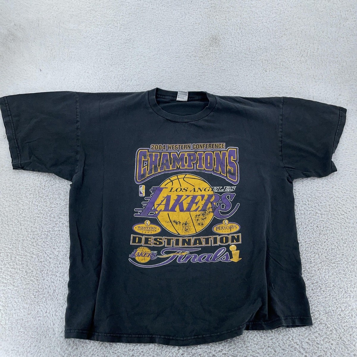 Vtg 2004 Los Angeles Lakers T-Shirt XL Derek Fisher Fish Swish NBA