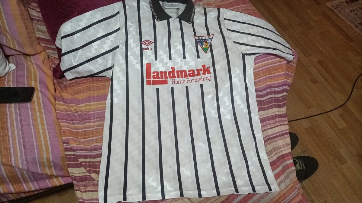 Maillot Angleterre Umbro Domicile 1984 – Original – Vintage – Taille M Ample – 40 Ans