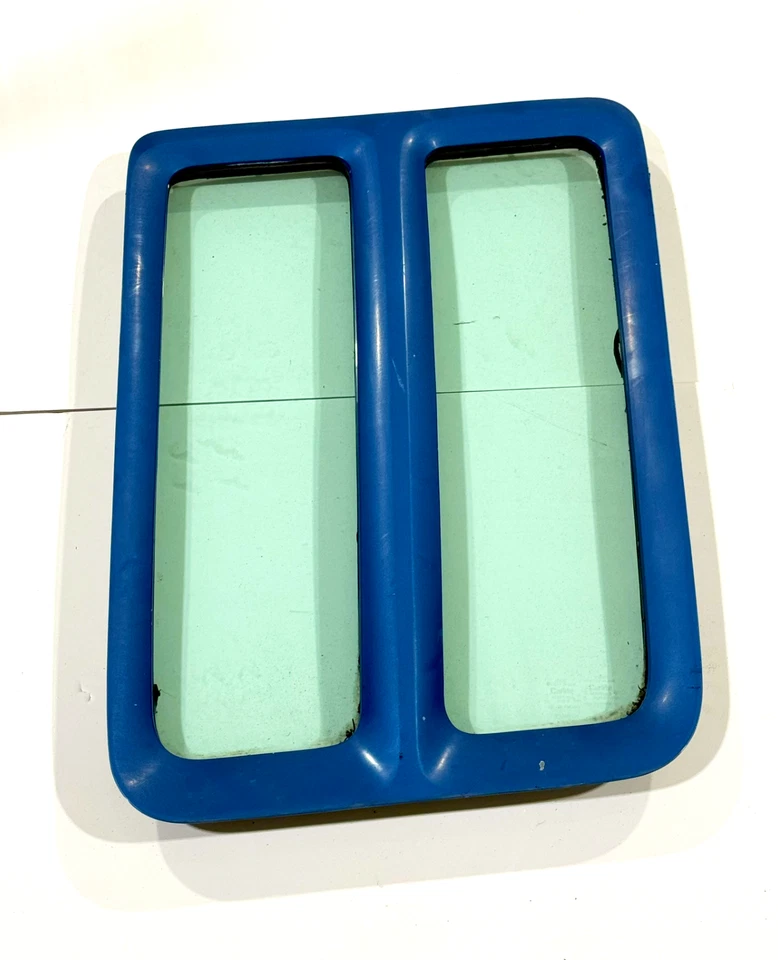 1980-1991 FORD F150 F250 F350 EXTENDED CAB PASSENGER RIGHT QUARTER SPLIT WINDOW - Image 3 of 4