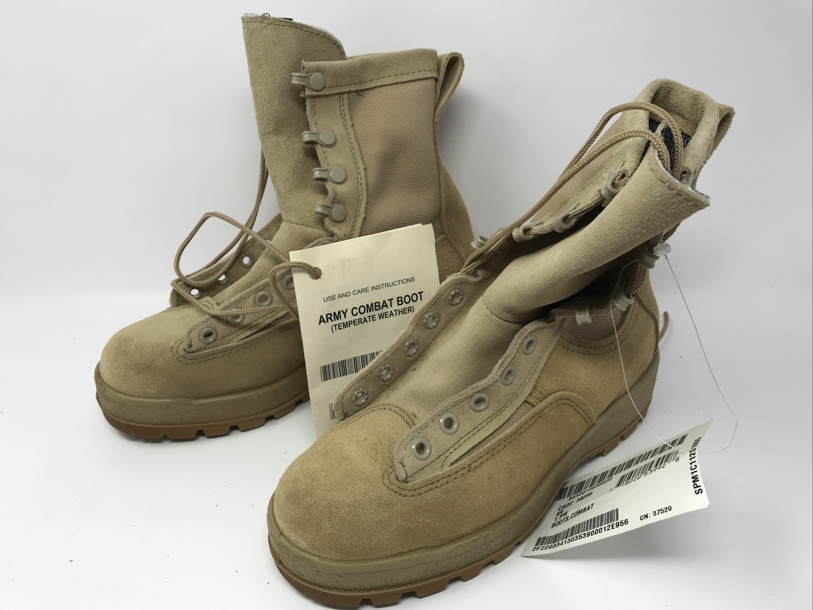 SAOLA McRae Footwear Temperate Weather Size 4.5 R GORE TEX Combat Boots Vibram Sole