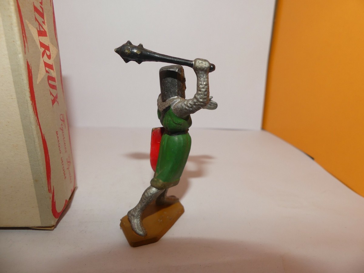 STARLUX MOYEN AGE 6001 CHEVALIER COMBATTANT BOUCLIER ROND EN BOITE D'ORIGINE