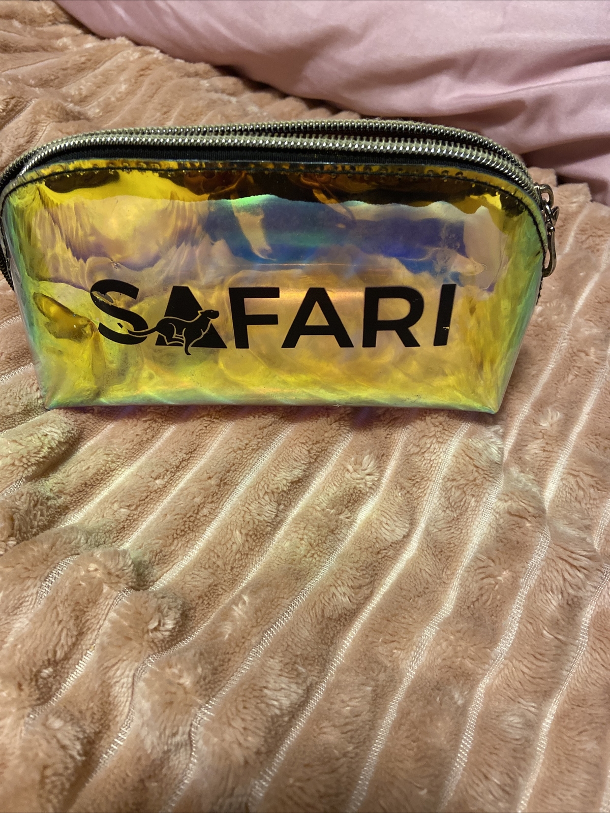 Stylish Travel Makeup Bag for Cosmetics & Essentials  -image