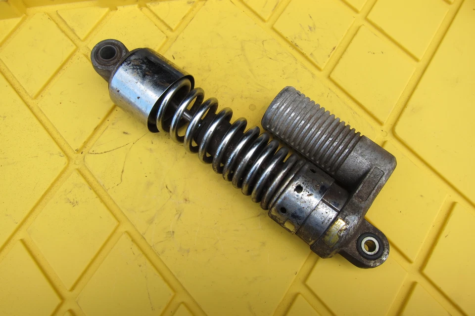 Amortiguador trasero Honda V45 Magna VF750C 1983 Foto 3 de 4