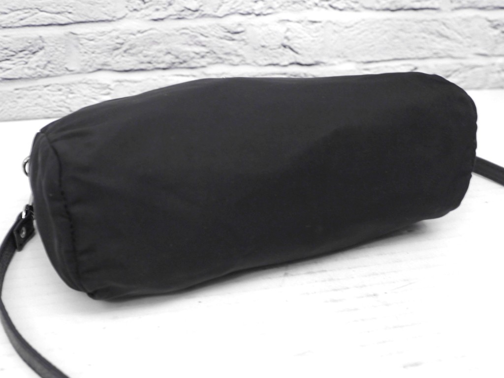Prada Tessuto Nylon Shoulder Bag Black Vintage Authentic thumbnail 5