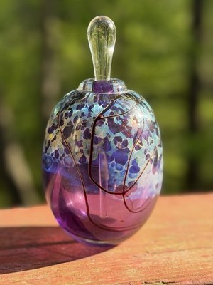 VINTAGE DAVID NICHOLS STUDIO ART GLASS PERFUME BOTTLE SIGNED HYDRANGEA OIL SPOT