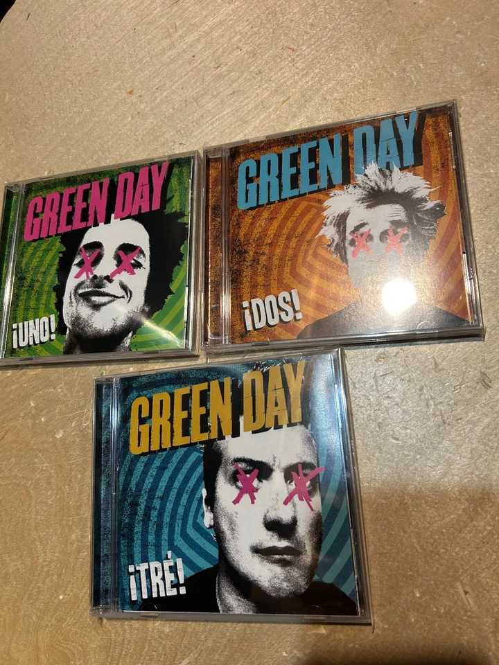 GREEN DAY Uno! Dos! Tre!  2012 JAPAN EDITIONS 3-CD set lot WPCR-1410-14690-14700 Foto 3 de 4