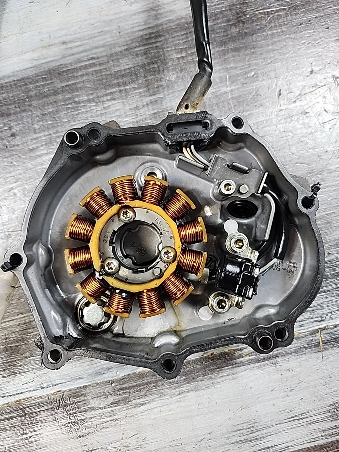 2014 - 2017 Yamaha YZ250F OEM Stator & Cover YZ450F 1SL-81410-01-00