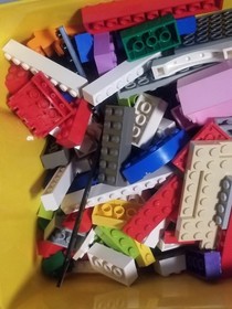 LEGOS 10696 Classic Medium Yellow Brick Box 750+ In EUC Nice Please View ALL 