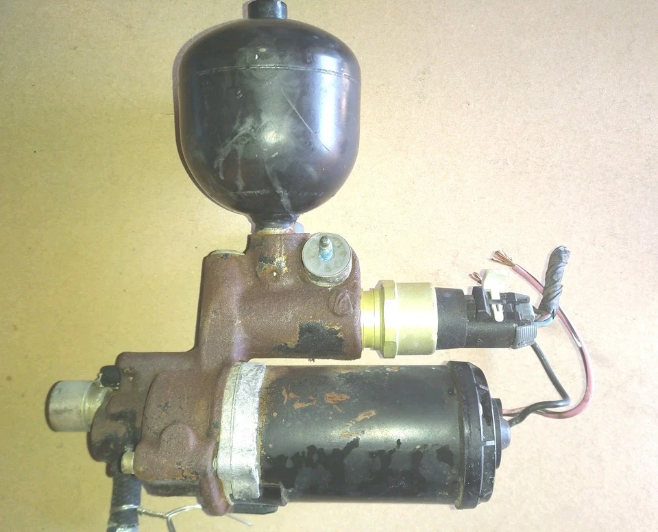 1988-1990 BUICK REATTA RIVIERA CADILLAC ELDORADO ABS PUMP BOOSTER MOTOR (TESTED) - Image 2 of 4