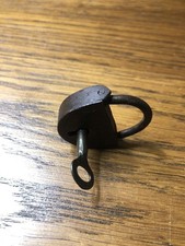 VECCHIO LUCCHETTO IN FERRO CON CHIAVE FUNZIONANTE