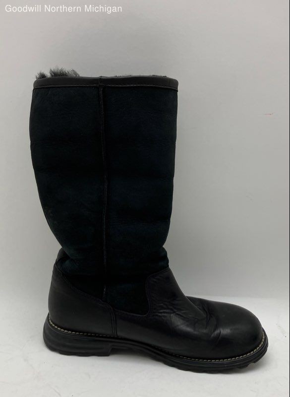 UGG Australia Black Solid Mid-Calf Boot Boot Wome… - image 7