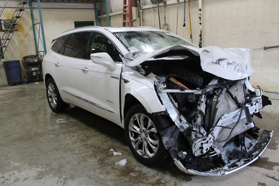 Driver Left Sun Visor 84444757 Fits 18-24 Enclave 2991818 - Image 4 of 4