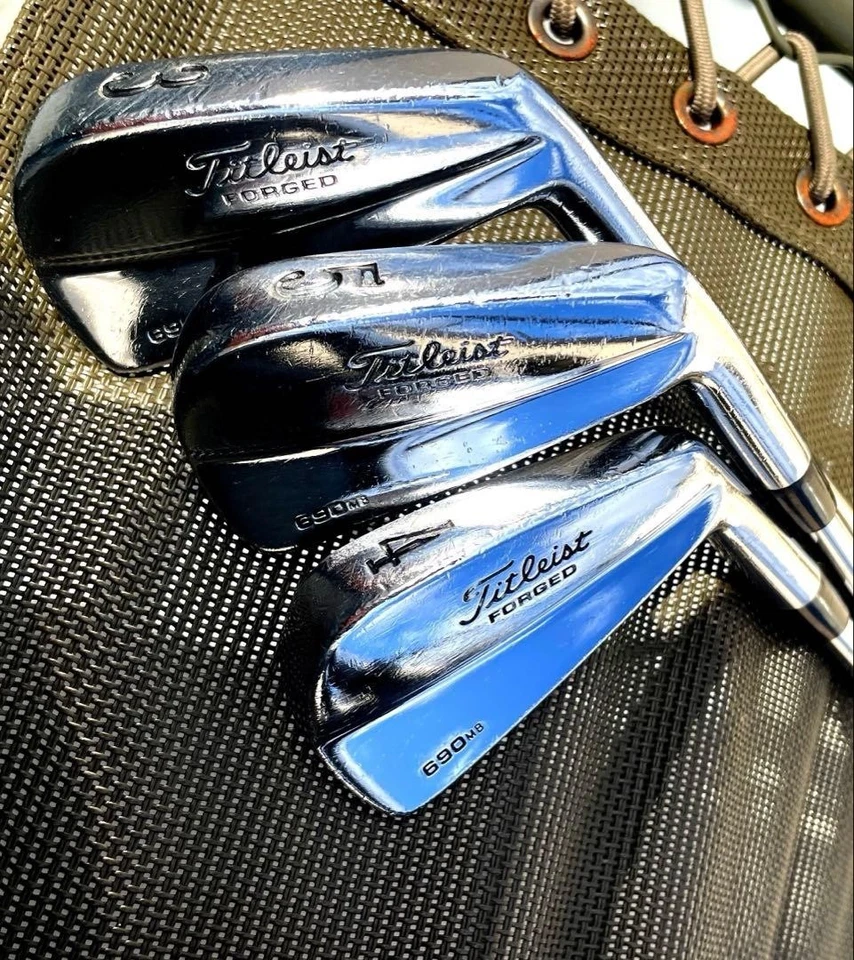 Titleist 690MB Iron Set 3-PW 8pcs Dynamic Gold S300 Stiff RH Japan Golf Club - Image 3 of 4