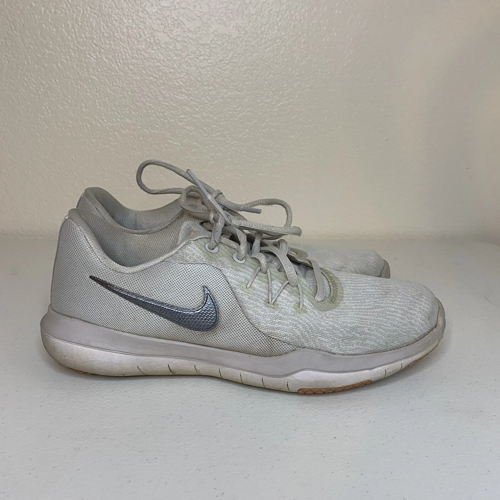 Chaussures d'entraînement Nike Flex Supreme TR6 femme blanches taille 7   q