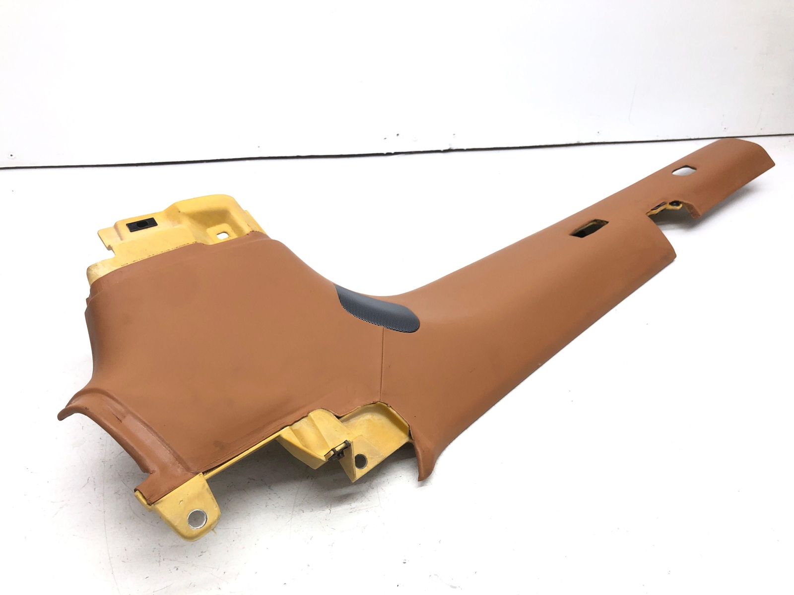 2017-2020 FERRARI GTC4LUSSO RIGHT C-PILLAR PANEL COVER CUOIO LEATHER 89214000