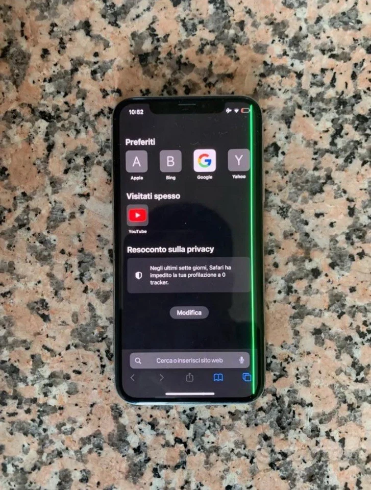 Apple iPhone X - 64 GB - Argento (Sbloccato) - Immagine 3 di 3