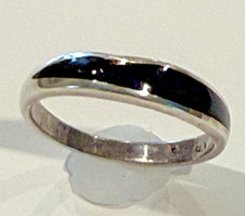 Solid 925 Sterling Silver and Onyx Ring Size 8