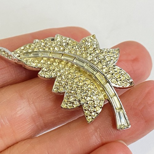 Ciner Rhinestone Leaf Brooch Silver Tone Vintage Costume Jewelry - Picture 10 of 15