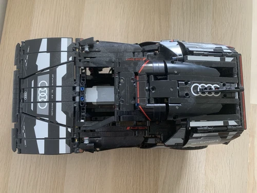 LEGO Technic : Audi Rs Q E-Tron (42160)