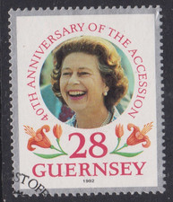 Guernsey 1992 Queen Elizabeth II in 1977 28p Fine Used SG 553 VGC