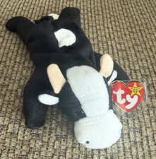 Ty Beanie Baby Daisy the Cow Black White Retired 1994 with Tags. Excellent 