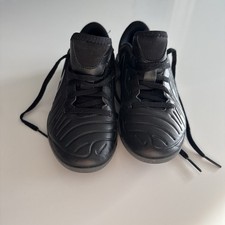 Nike Youth Size 1.5 Jr. Tiempo Legend Club 10 Indoor Soccer Shoes Black