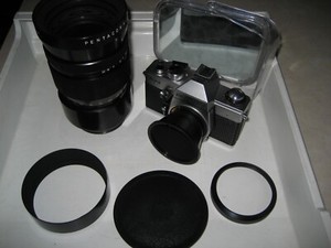 PENTACON 300MM F4 G.D.R. M42 SCREW TELEPHOTO LENS