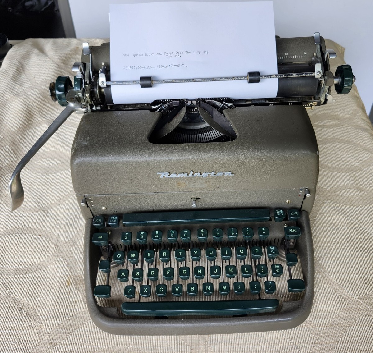 Vintage 1950's Typewriter Remington Rand Super-Riter Works