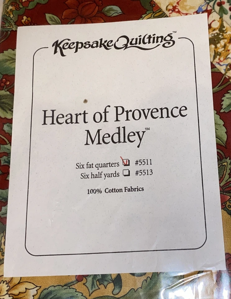 RECUERDO ACOLCHADO CORAZÓN DE PROVENZA MEDLEY 6 CUARTOS DE GRASA CASA DE CAMPO Foto 2 de 4