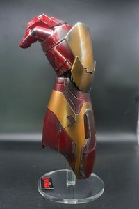 cat toys iron man helmet