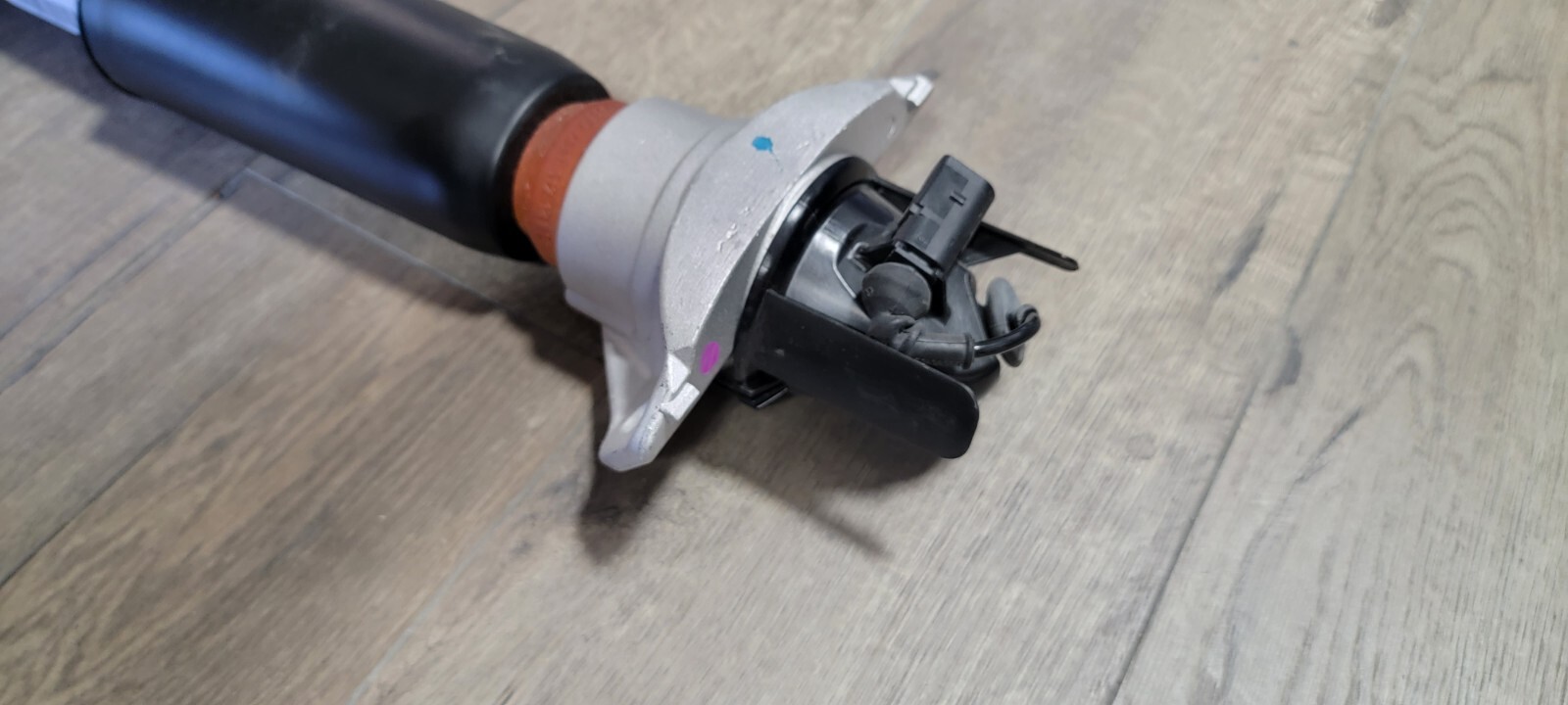 LAMBORGHINI URUS REAR SHOCK ABSORBER OEM 4M0513021BF 