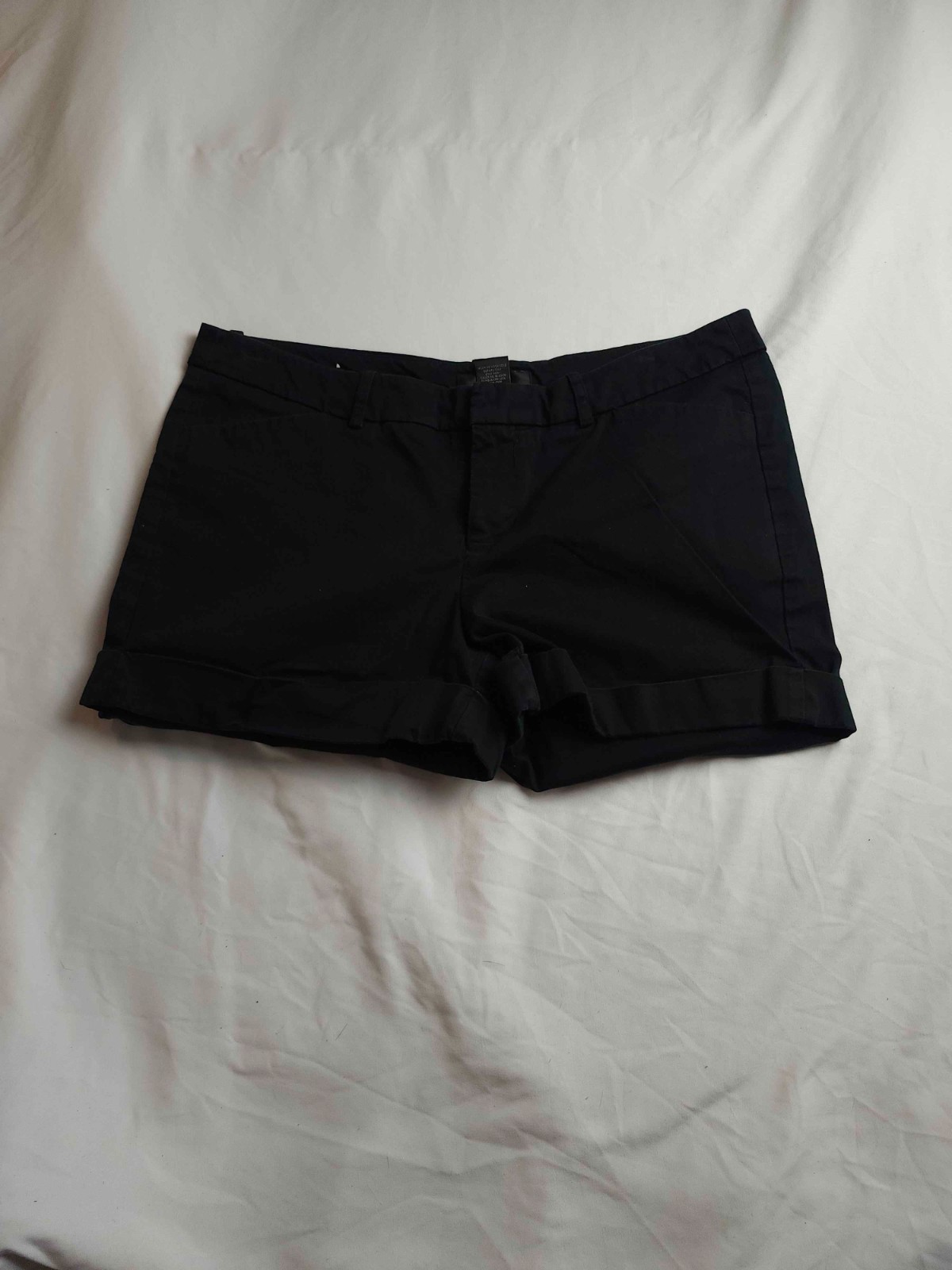 Mossimo Shorts Womens Size 12 Black Stretch Fit 3 Cuffed Chino Preppy Casual