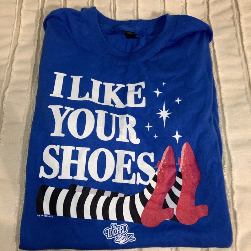 NWOT GILDAN Wizard Of Oz Witch T Shirt Sz Small