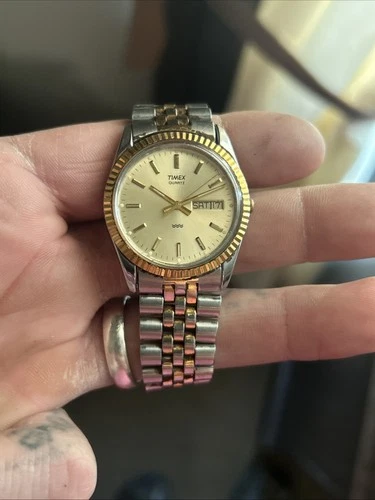 Timex Men's Vintage Quartz Watch Gold Tone Stretch Band, New Battery