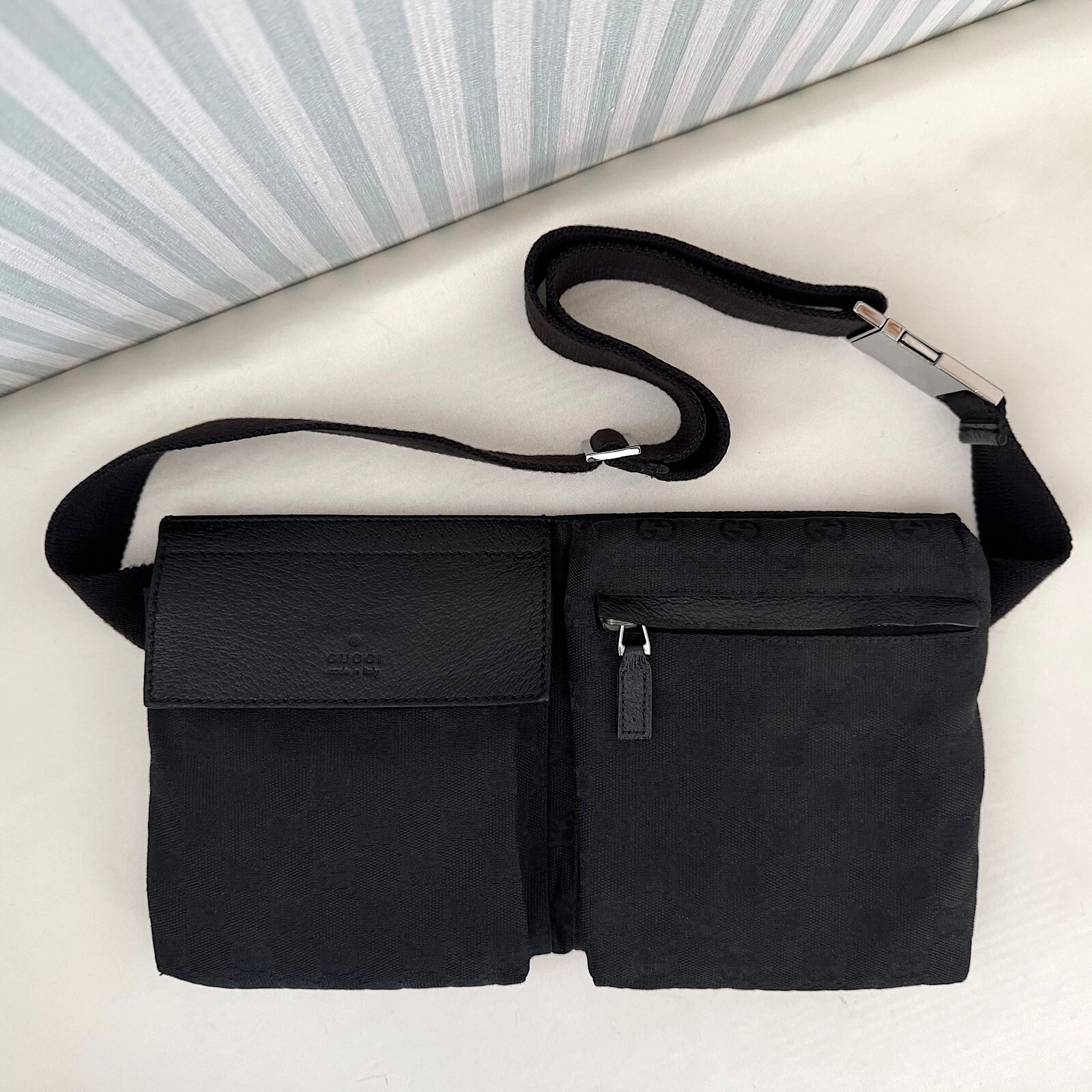 Sac banane GUCCI GG Supreme Body taille sac banane jaguar toile épaule 28566