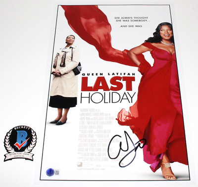 queen latifah red dress last holiday Holiday Movie Style Guide 2022