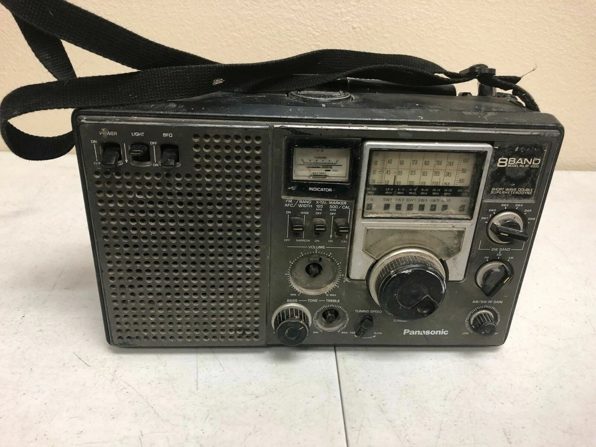 VINTAGE PANASONIC RF-2200-8-BAND SHORTWAVE-AM-FM RADIO Untested