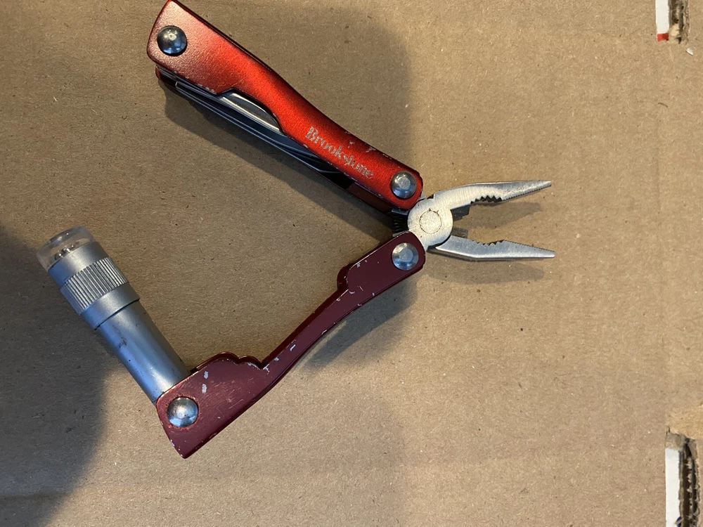 Multi Tool Knife Pliers Pocket Folding Multitools with Screwdriver  Flashlight*