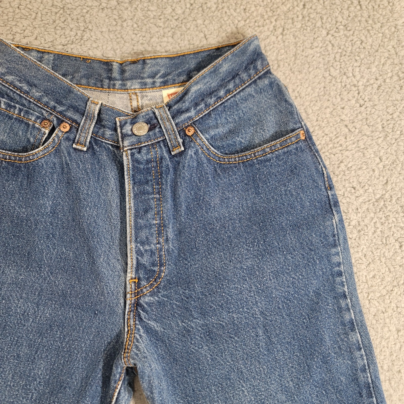 Vintage Levi's 501 Jeans Women's 5 Blue Button Fly 22x28 Denim Made In USA 1989 image 5
