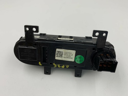 2017-2018 Kia Forte AC Heater Climate Control OEM E01B24008 - Picture 7 of 8