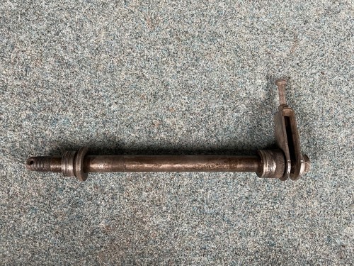 Steckachse Hinterrad Honda CBX550F PC04