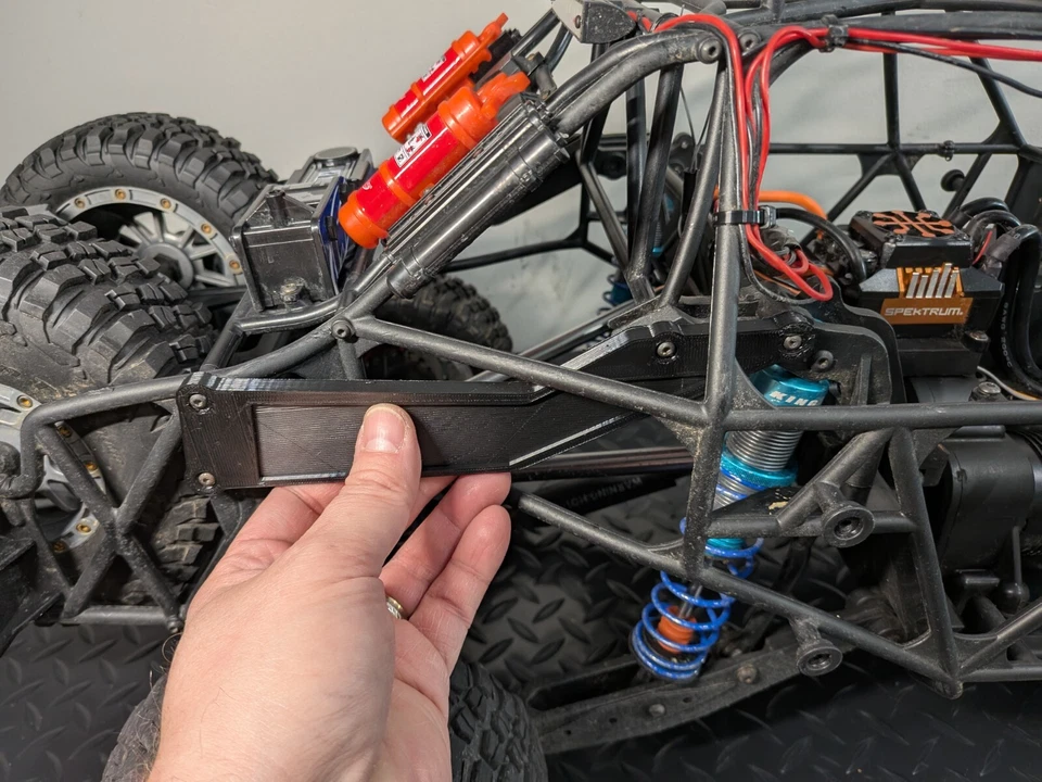 Losi Super Baja Rey - Soporte Jaula Antivuelco Trasero Foto 3 de 4