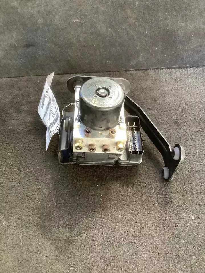 Conjunto de módulo de sistema de bomba de freno antibloqueo ABS Mercury Mountainee 2006-2008 OEM Foto 3 de 4